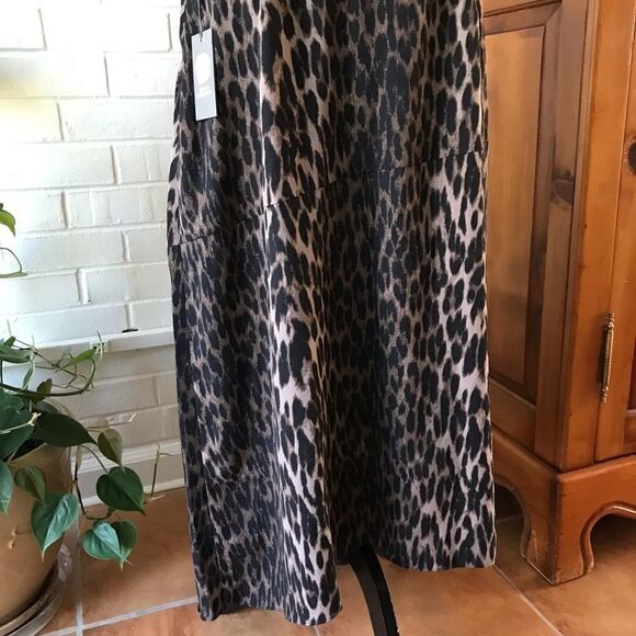 Vince Camuto animal print, off center hemline skirt gorpcore size 14 - Picture 6 of 7